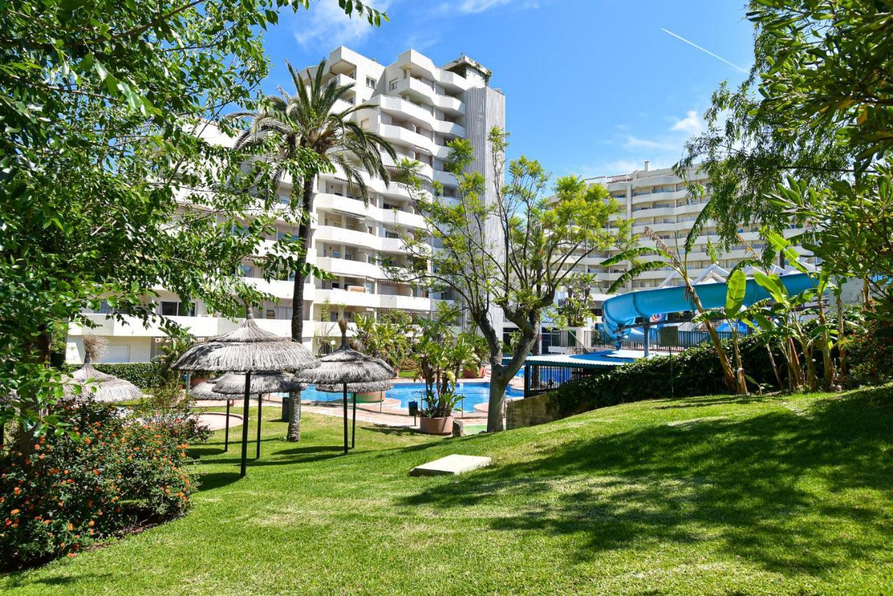 Benal Beach, Luxury Sea & Mountain View Beachside 1 Bedroom Apartment Бенальмадена Экстерьер фото