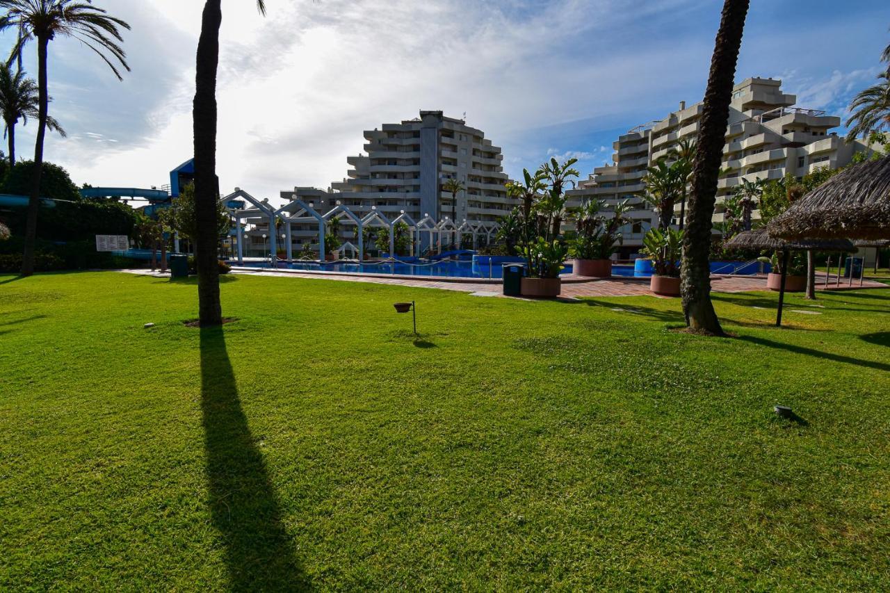 Benal Beach, Luxury Sea & Mountain View Beachside 1 Bedroom Apartment Бенальмадена Экстерьер фото